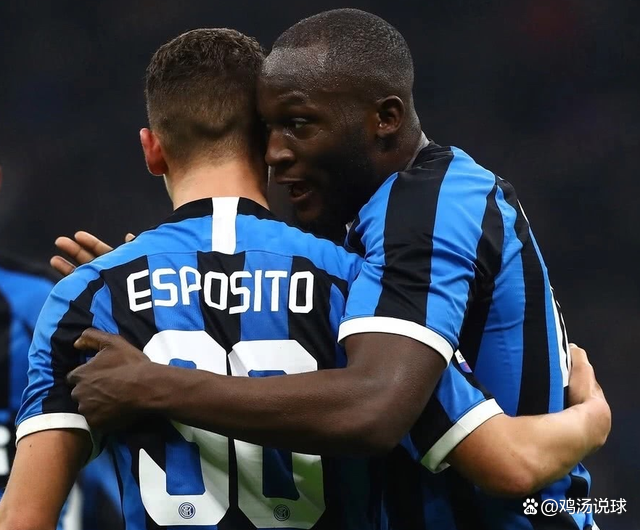 本菲卡力克国米，莱万乌龙送礼世界杯